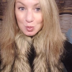 Meet your Posher, Karly